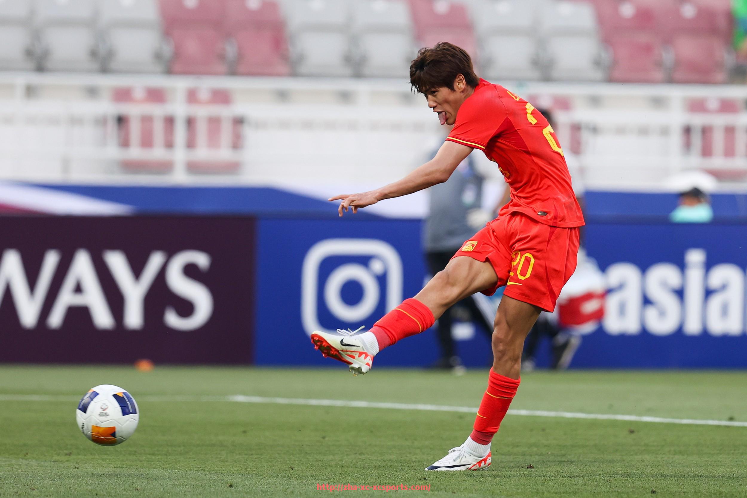 杏彩体育-世俱杯球员射门精准数据统计与门前把握机会能力评估